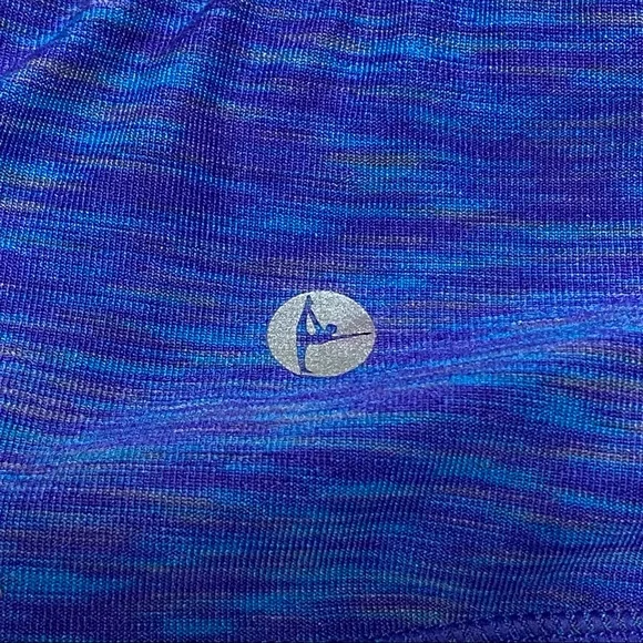 90 Degrees by Reflex Space Dye Reversible Capri Leggings - Picture 7 of 8